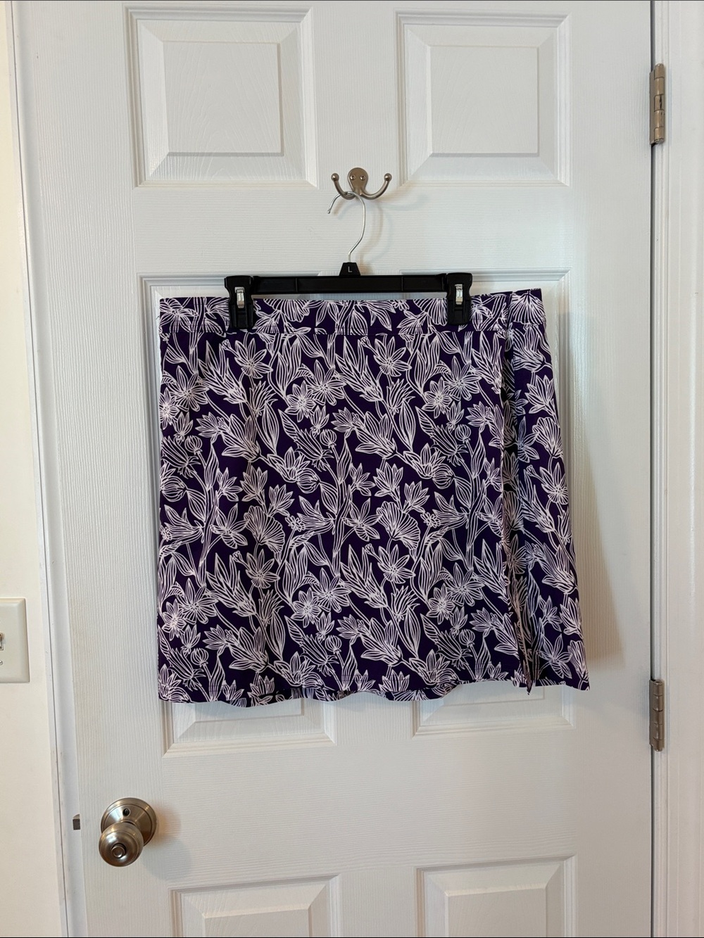 Ripskirt Hawaii Purple & White Floral Skirt, Size Large